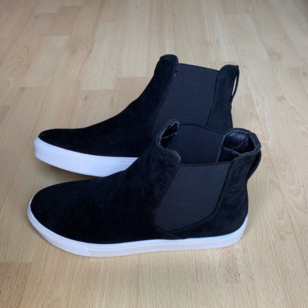Platform Slip-on Hight Top Sneaker
